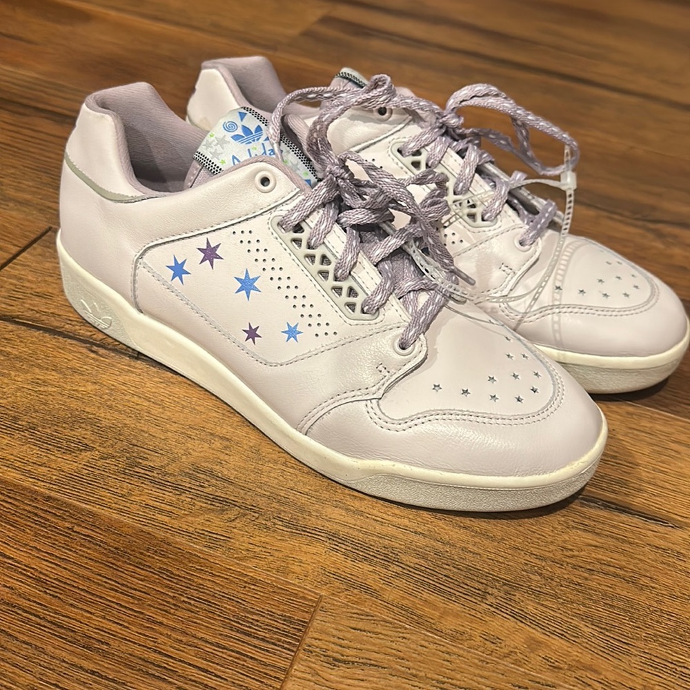 Adidas, Women's Sport Shoe, Slam Court, Size 7.5
